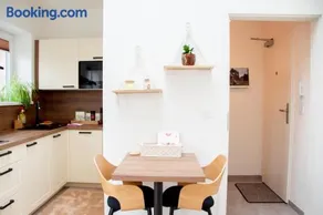 Charming studio near Prague Airport - Image 2