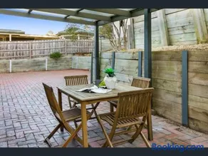 Modern Beach House, Log Fire ,Wineries, Hot Springs and Golf - Image 2