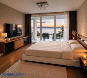 Marcelo Deluxe Apartment - Image 3