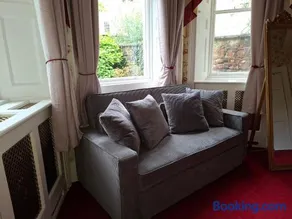 The Circus Apartment - Image 2