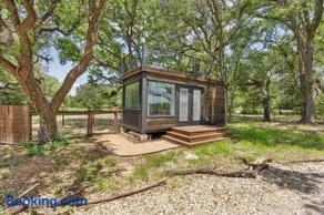 The Tiny 'Tainer - Tiny Container Home w. Hot Tub! - Image 2