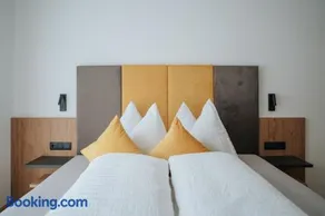 Montoni Chalets - Image 2