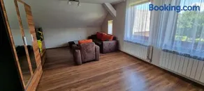 Prywatny pokój z kuchnią i łazienką - Image 1