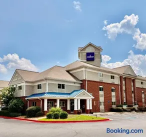 Live In Lodge Kennesaw - Image 1