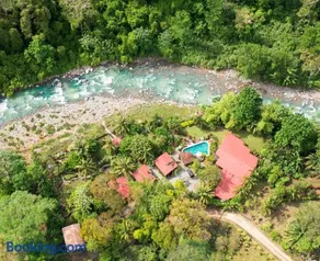 Toucan Villa -riverfront With Pool & Near A Beach - Image 4