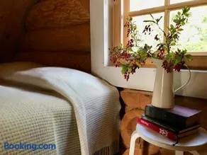Pähkli Seaside Cottage with Cozy Outdoor Patio - Image 3