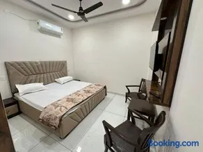 V2 Guest House - Image 2