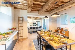 Luxury Villa in Val d'Orcia Private Tuscan Oasis By TripCare - Image 4