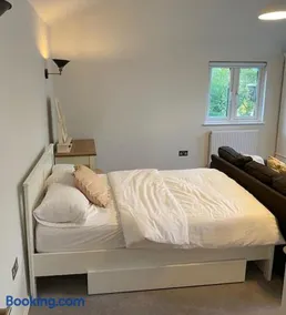 The Lodge - Image 3