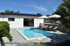 Villa Diny with Pool - Image 2