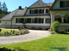 Gutshaus Wilhelmsruh - Image 1
