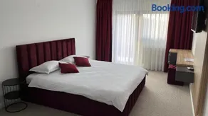 Belvedere Restaurant & Rooms - Image 2