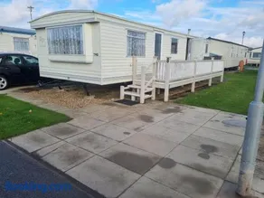 Tm8 6 BERTH 2 BEDROOM CARAVAN P - Image 1