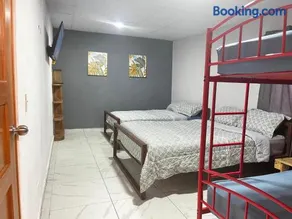 Isabella Hostel And Pool - Image 3