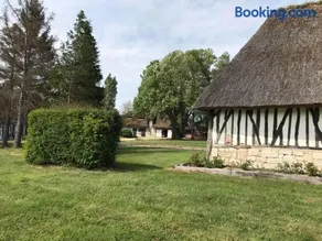 La Gloriette gîte situé Dans La propriété Dun magnifique manoir - Image 3