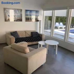 Calm villa-apartement near the sea and nature - Image 5