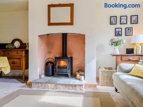 2 Bed in Crediton oc-79431 - Image 2