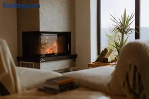Casa de Jos - Pe Dealul Mieilor - Cabană cu Jacuzzi și Saună în Măguri - Image 4