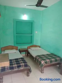 HOTEL YOGI LODGE - Image 3