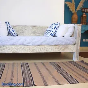 Beach Front Luxury 2 Bedroom Mombasa - Image 1