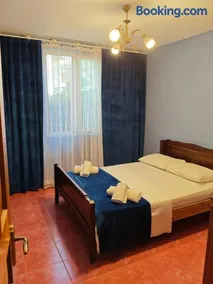 Guest house on Devyatnadtsataya - Image 3