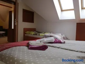 Luxury Apartment - Image 5
