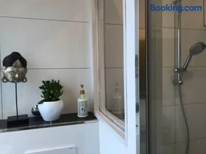 schone große Wohnung 2 Schlafzimmer bis 6 Pax nahe Stadion Signal Iduna - Image 3