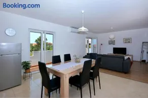 Apartment Wild Rose - Image 1