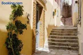 Santos Accommodotion - Image 1