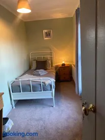 Foxs Farmhouse - Image 3