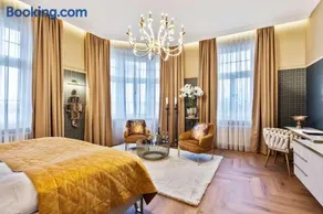 Mestský Hotel Ďumbier - Image 1