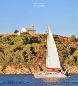 Aura of the Aegean Sea View House in Oinousses - Image 4