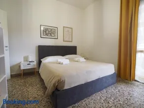 Bilocale moderno centro Mantova - Image 2