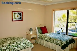 Serena Cottages Beechworth - Your Country Getaway - 1 - Image 5
