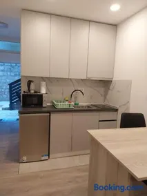 Studio Apartment Peninsula - Image 2
