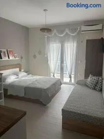 Our Home-Fully renovated apartments and studios by the sea - Image 2