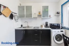 Studio spacieux a 15 min a pied de la Gare - Image 4