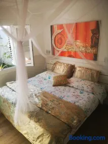 Yumbo room - Image 3
