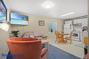 3BR Home • Near Maverik Center & Valley Fair - Image 2
