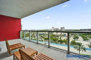 Ocean and Canal View Condo Resort Hallandale 1006 - Image 2