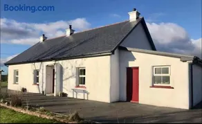 Carraig Ban Cottage Dungloe - Image 1