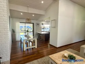 Broadwater Break - Image 3