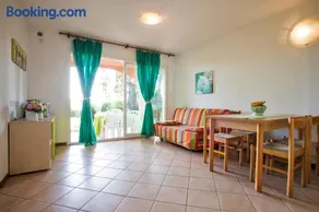 Marina Corsa Residence Apartment 3 rooms 6 persons 150 m sandy beach Ghisonaccia - Image 5