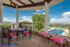 Villa Maria - Image 4