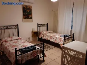 Locazione Menini - Camere zona stazione - Image 3