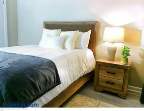 Liberty Towne Spring Lake - Fayetteville near I-95 & Ft Bragg - Perfect for short or long-term stays - Prem Wifi - Image 3