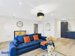 Relaxing Cooden Escape Stylish 3 Bed Flat - Image 5