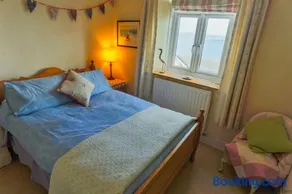 APPLEDORE GANNETS NEST 3 Bedrooms - Image 3