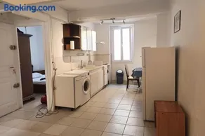 Sunny apartment right in the center of Perpignan - Image 1