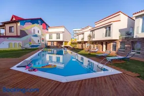 Nayino Resort Hotel - Image 2